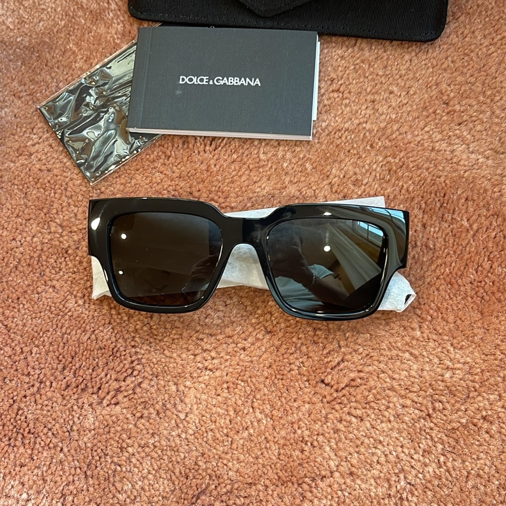 DOLCE & GABBANA  black sunglasses new/case /box.100% Authentic - Picture 12 of 14